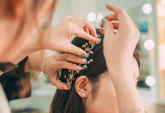 Chic & Powerful Hair Accessories for Every Look in 2025