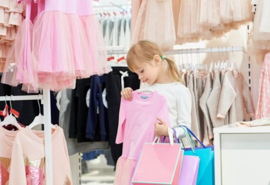 Brilliant Kids’ Fashion Tips for Moms on a Budget 2025